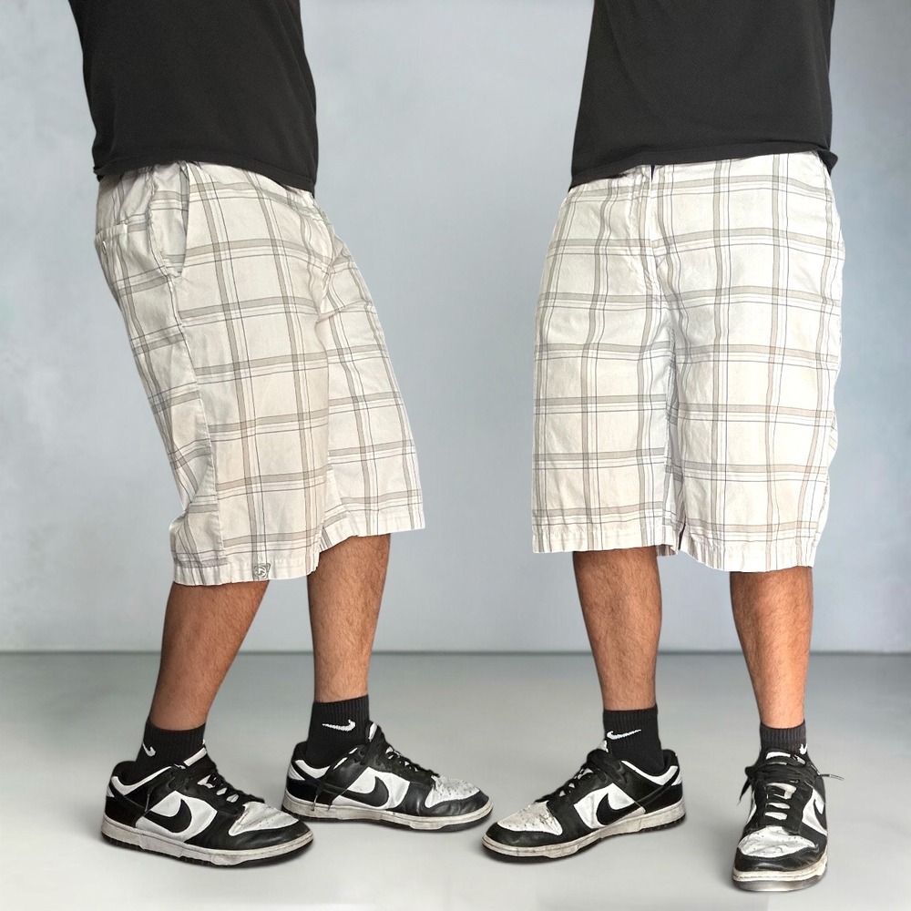 Ocean Current Plaid Cargo Shorts White Grey Blue Skater Y2K Size 34